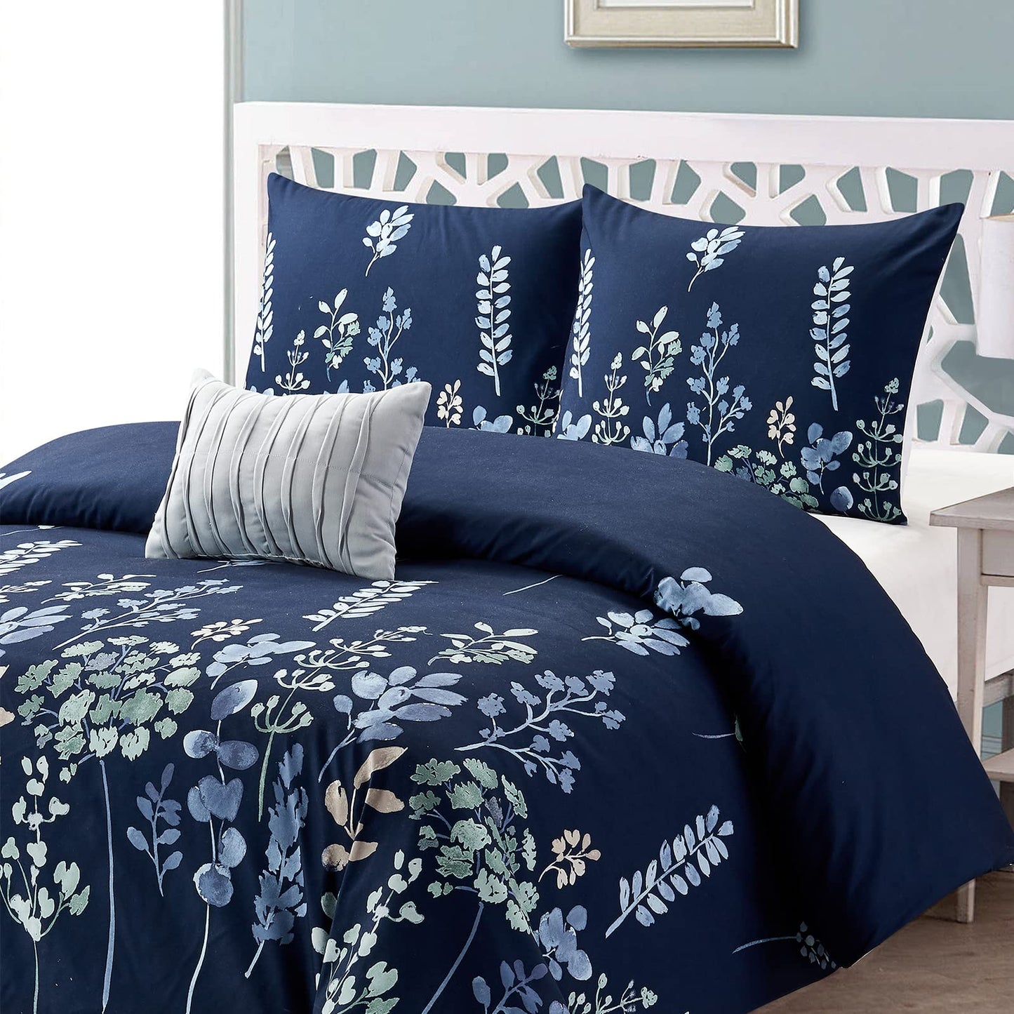 Navy Blue 4 Pcs Comforter Set Includes 1 Comforter, 2 Pillowcases and 1 Decorative Pillow