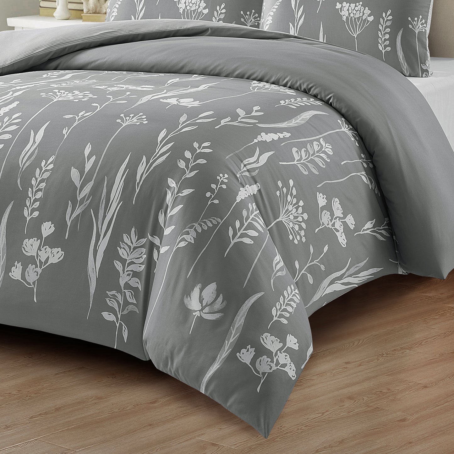 Style Quarters 3PCS Duvet Cover 100% Polyester Grey White FloraDuvet Cover with Zipper Closure 4 Ties Includes 1 Duvet Cover + 2 Shams